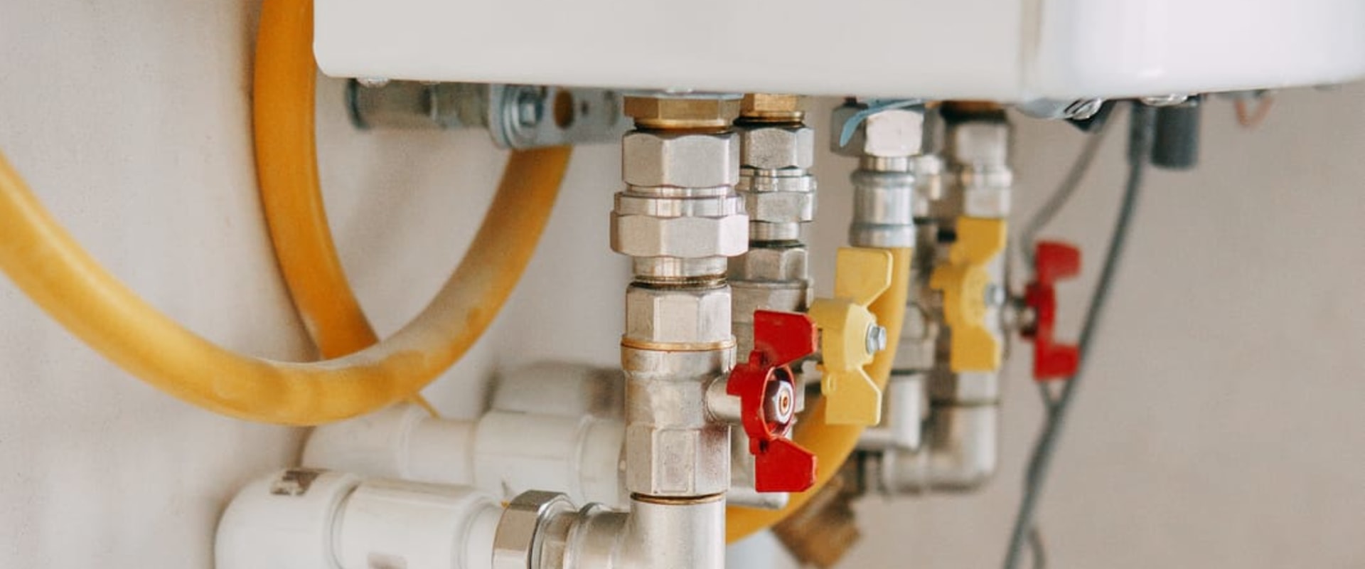 Concrete Repair Projects and Energy-Efficient Water Heating Standards in Switzerland: Smarter Infrastructure for Modern Buildings